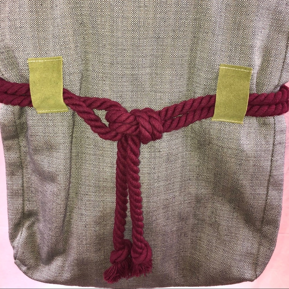NWOT Green Canvas Shoulder Bag With Burgundy Rope Tie - Picture 3 of 7